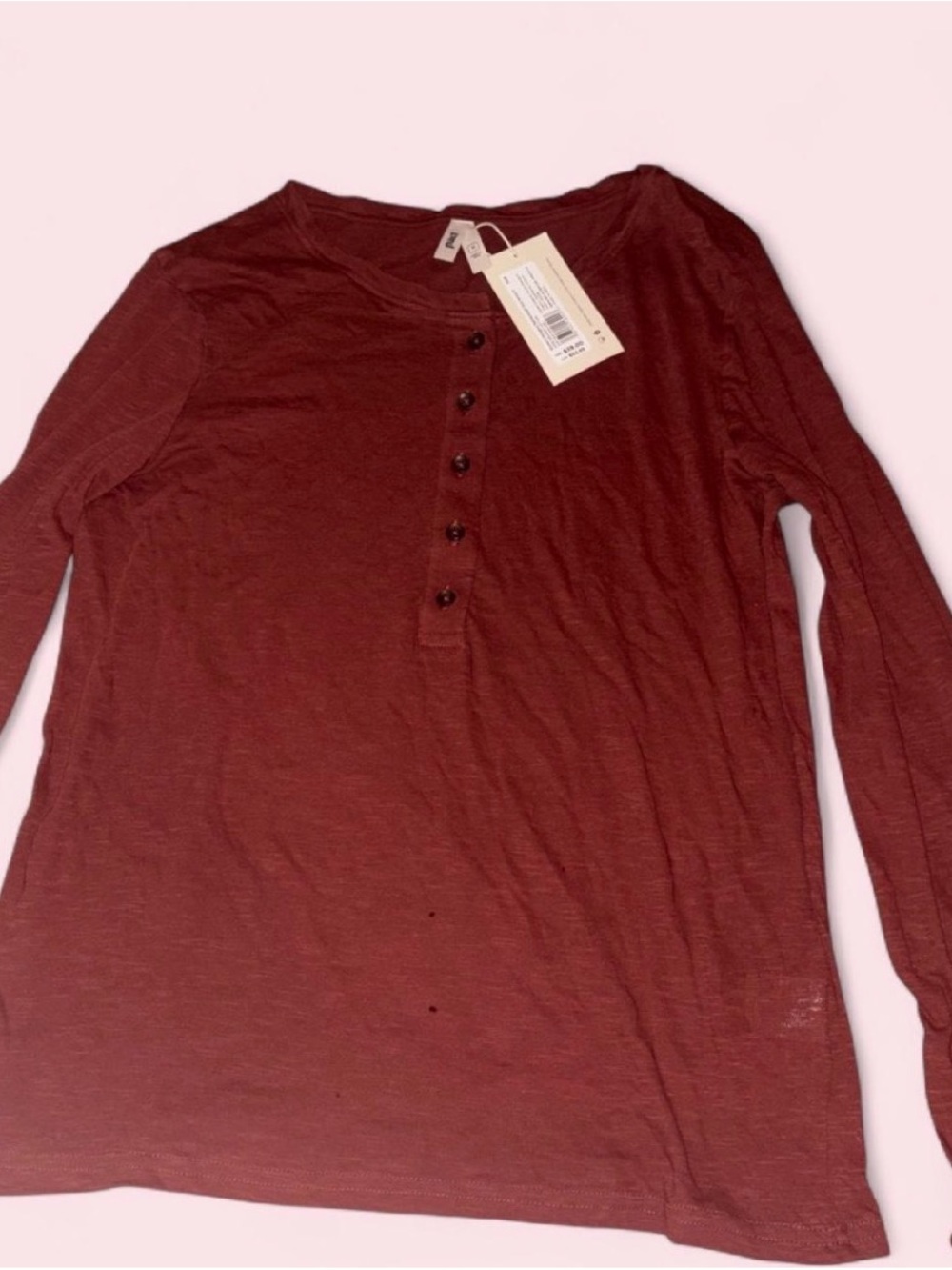 Long-Sleeve Henley Tee in Burgundy